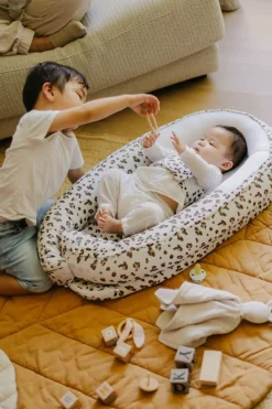 Doomoo Cocoon Babynest Leopard Cream
