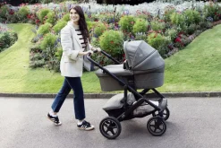 Joie Signature Kinderwagen Vinca Ebony
