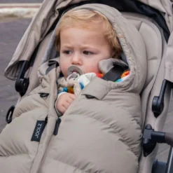 Joolz Puffer Voetenzak Sandy Taupe