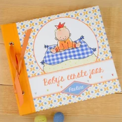 Pauline Oud - Baby's eerste jaar