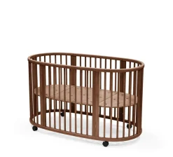 Stokke Sleepi Mini Bed Bundel V3 Warm Brown – Van wieg tot ledikant met uitbreidingsset en matrassen