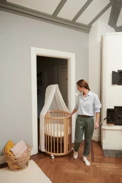 Stokke Sleepi Mini Bed V3 Natural Incl. Mini Matras