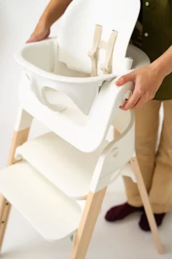 Stokke Steps Stoel Complete Set met Babyset en Tray – White/Natural