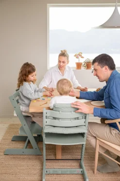 Stokke Tripp Trapp Stoel Bundel met BabySet² Glacier Green en Newborn Set Grey