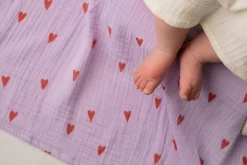 Studio Noos Swaddle Hearts Lilac 120 x 120