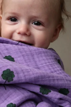 Studio Noos Swaddle Purple Clover 120 x 120
