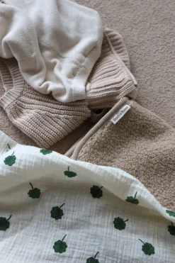Studio Noos Swaddle White Clover 70 x 70